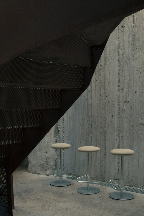 Odette Bar Stool H800