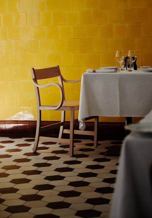 Waiter XL Armchair
