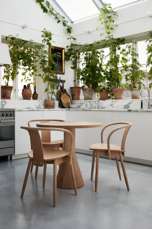 Draft Dining Table Ø700